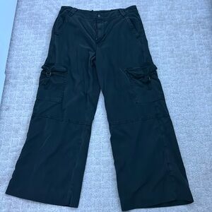 American Eagle Dreamy Drape Stretch Super High Wasted Cargo Pants